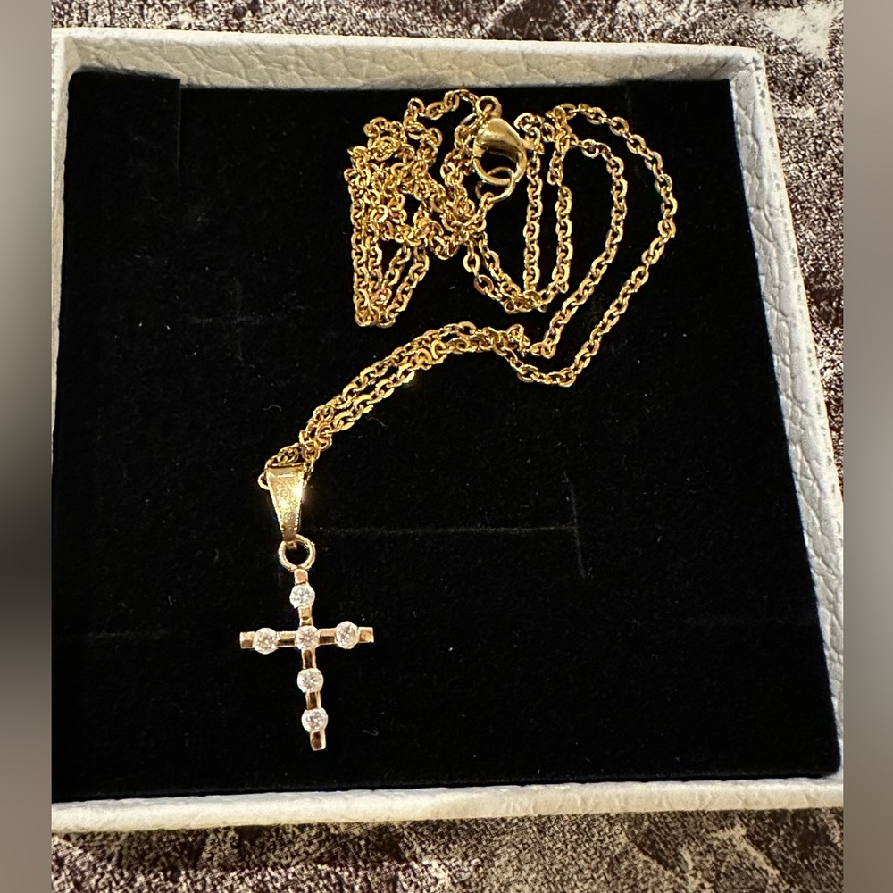 Stainless steel cross necklace